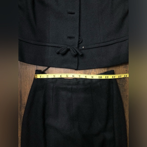 VTG 1950's Higbee’s 100% Wool Two Piece Tailored Jacket & Skirt, Union Made - Picture 11 of 12